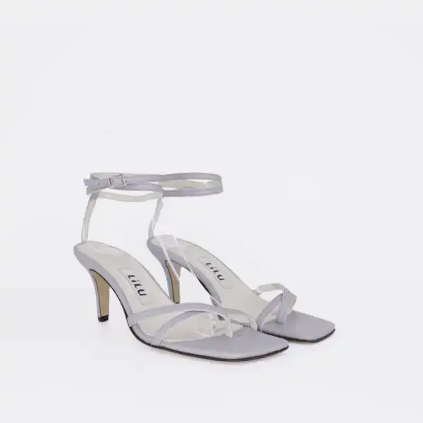 Sandals 810